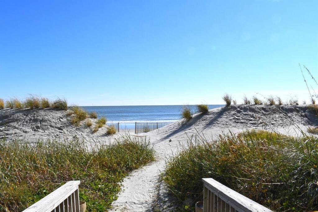 New Remodeled Direct Oceanfront Views Beach Cove Myrtle Beach Exterior foto