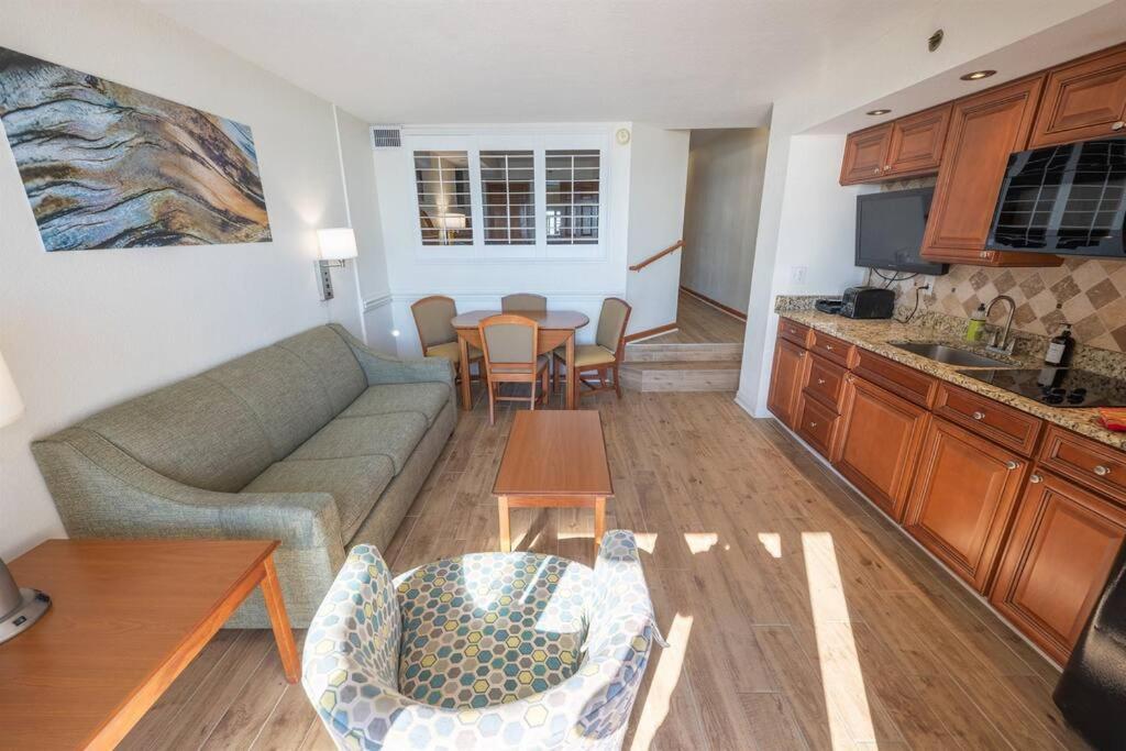 New Remodeled Direct Oceanfront Views Beach Cove Myrtle Beach Exterior foto